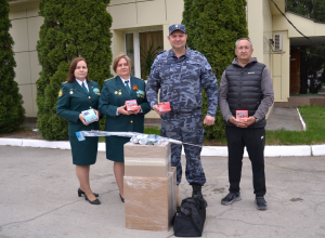 Тульские таможенники отправили в зону СВО аккумуляторы, антенны и сухие души