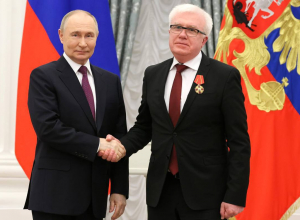 Путин наградил директора Исторического музея орденом Александра Невского