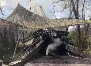 Тульские десантники жгут технику ВСУ в Курской области