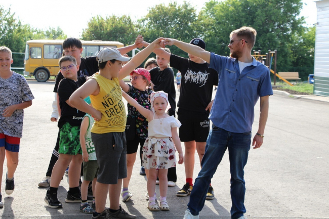 Ð ÐÐ»Ð°Ð²ÑÐºÐ¾Ð¼ ÑÐ°Ð¹Ð¾Ð½Ðµ Ð³Ð¾ÑÐ¾Ð²ÑÑÑÑ Ð¾ÑÐ¼ÐµÑÐ°ÑÑ ÐÐµÐ½Ñ ÑÐ¾ÑÐµÐ´ÐµÐ¹: Ð³Ð¾ÑÐ¾Ð¶Ð°Ð½Ðµ Ð¿ÑÐ¾Ð²Ð¾Ð´ÑÑ Ð¿ÑÐ°Ð·Ð´Ð½Ð¸ÐºÐ¸ Ð´Ð²Ð¾ÑÐ¾Ð²