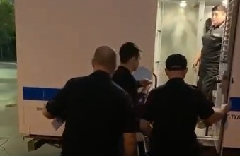 ÐÑÐ²ÐµÐ·Ð»Ð¸ Ð½Ð° Ð¿ÑÑÑÑÑÑ Ð¸ Ð³ÑÐ¾Ð·Ð¸Ð»Ð¸ÑÑ Ð¾ÑÑÐµÐ·Ð°ÑÑ Ð¿Ð°Ð»ÑÑÑ: ÑÑÐ¾Ð¸Ñ ÑÑÐ»ÑÐºÐ¾Ð² Ð¾ÑÑÐ´Ð¸Ð»Ð¸ Ð·Ð° Ð²ÑÐ¼Ð¾Ð³Ð°ÑÐµÐ»ÑÑÑÐ²Ð¾