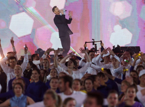 Пятый канал: Туляк Алексей Воробьев женился на певице Аиде Гарифуллиной