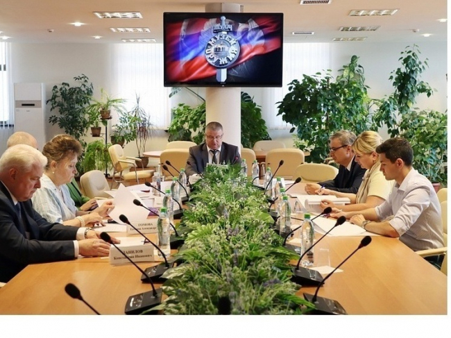 ÐÐ¼Ð¸ÑÑÐ¸Ð¹ Ð¡Ð¸Ð½ÑÐµÐ² ÑÑÐ°Ð» ÑÐ»ÐµÐ½Ð¾Ð¼ ÐÐ±ÑÐµÑÑÐ²ÐµÐ½Ð½Ð¾Ð³Ð¾ ÑÐ¾Ð²ÐµÑÐ° Ð¿ÑÐ¸ Ð¢ÑÐ»ÑÑÐºÐ¾Ð¹ Ð¾Ð±Ð»Ð´ÑÐ¼Ðµ