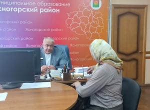 Выгул коз и помощь погорельцам: с какими проблемами ясногорцы обращались к Владимиру Мухину