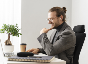 Для 60% жителей ЦФО важен гибкий график на первой работе