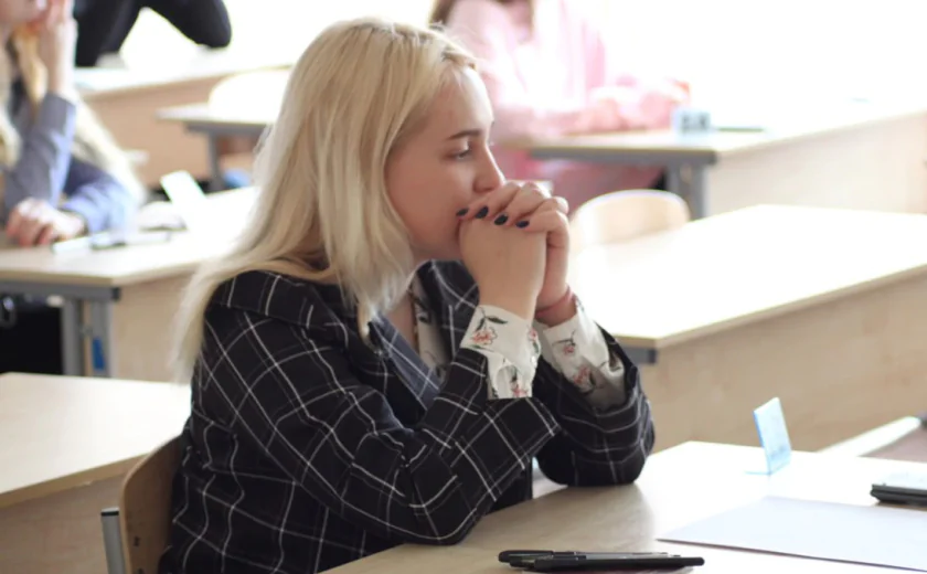 В Тульской области семеро выпускников набрали 100 баллов по физике и один — по обществознанию