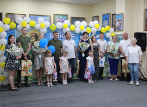 В Плавском районе наградили юбиляров семейной жизни