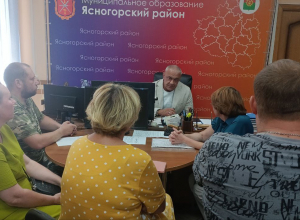 Глава Ясногорского района провел прием и ответил на вопросы граждан