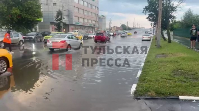 Ð¢ÑÐ»Ñ Ð½Ð°ÐºÑÑÐ»Ð¸ Ð»Ð¸Ð²Ð½Ð¸: Ð½ÐµÑÐºÐ¾Ð»ÑÐºÐ¾ ÑÐ»Ð¸Ñ Ð³Ð¾ÑÐ¾Ð´Ð° Ð·Ð°ÑÐ¾Ð¿Ð¸Ð»Ð¾