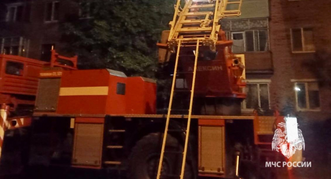 ÐÐ¸Ð±ÐµÐ»Ñ Ð¼ÑÐ¶ÑÐ¸Ð½Ñ Ð² ÑÐµÐºÐµ Ð¸ ÑÑÐ¸ Ð¿Ð¾Ð¶Ð°ÑÐ°: ÑÑÐ¾ Ð¿ÑÐ¾Ð¸Ð·Ð¾ÑÐ»Ð¾ Ð² Ð¢ÑÐ»ÑÑÐºÐ¾Ð¹ Ð¾Ð±Ð»Ð°ÑÑÐ¸ Ð·Ð° Ð¿ÑÐ¾ÑÐµÐ´ÑÐ¸Ðµ ÑÑÑÐºÐ¸