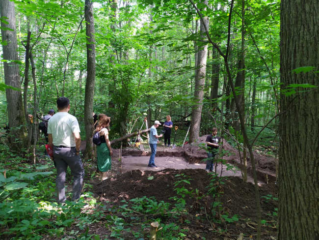 ÐÑÐµÐ²Ð½ÐµÐµ Ð³Ð¾ÑÐ¾Ð´Ð¸ÑÐµ Ñ ÑÑÐ»ÑÑÐºÐ¾Ð¹ Ð´ÐµÑÐµÐ²Ð½Ð¸: ÐºÑÐ¾ Ð¶Ð¸Ð» Ð² Ð¿Ð¾ÑÐµÐ»ÐµÐ½Ð¸Ð¸ Ð´Ð²Ðµ ÑÑÑÑÑÐ¸ Ð»ÐµÑ Ð½Ð°Ð·Ð°Ð´