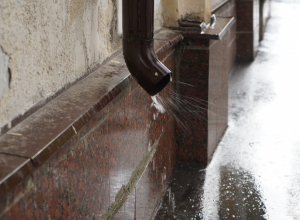 «Там встало все»: Миляев отчитал чиновника за затопленное Веневское шоссе