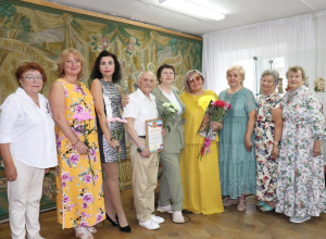 Ясногорские вокалисты творческой мастерской спели на концерте «Песня собирает друзей»