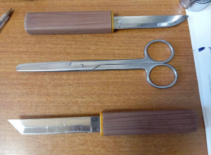 Туляк хотел пронести ножи в здание суда в Узловой