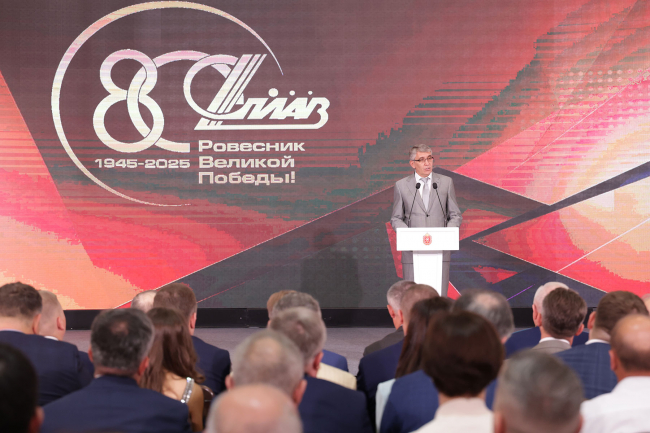 ÐÐ¼Ð¸ÑÑÐ¸Ð¹ ÐÐ¸Ð»ÑÐµÐ² Ð¿Ð¾Ð·Ð´ÑÐ°Ð²Ð¸Ð» Â«Ð¡Ð¿Ð»Ð°Ð²Â» Ñ 80-Ð»ÐµÑÐ¸ÐµÐ¼