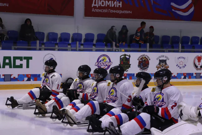 Ð Ð¢ÑÐ»Ðµ ÑÑÐ°ÑÑÐ½Ð¸ÐºÐ¸ Ð¸ Ð²ÐµÑÐµÑÐ°Ð½Ñ Ð¡ÐÐ ÑÐ¾ Ð²ÑÐµÐ¹ Ð Ð¾ÑÑÐ¸Ð¸ ÑÑÐ³ÑÐ°ÑÑ Ð² ÑÐ»ÐµÐ´Ð¶-ÑÐ¾ÐºÐºÐµÐ¹ Ð½Ð° Â«ÐÑÐ±ÐºÐµ Ð³ÐµÑÐ¾ÐµÐ²Â»