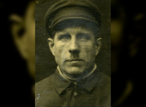 Илья Беспалов поздравил железнодорожников, показав фото своего прадеда