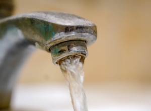 Туляков предупредили об отключении воды 6 августа: где будут пункты раздачи воды