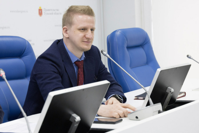 10 Ð¾ÑÐ²ÐµÑÐ¾Ð² Ð¾ Ð²Ð½ÐµÐ´ÑÐµÐ½Ð¸Ð¸ MAX Ð² Ð¢ÑÐ»Ðµ: Ð¿ÑÐ¾ Ð´Ð¾Ð±ÑÐ¾Ð²Ð¾Ð»ÑÐ½Ð¾ÑÑÑ, Ð¿Ð»Ð°ÑÐ½ÑÐµ ÐºÑÑÑÑ Ð¸ ÑÐ°Ñ Ð´Ð»Ñ ÑÑÐ°ÑÑÐ½Ð¸ÐºÐ¾Ð² Ð¡ÐÐ