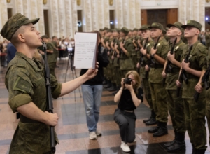 Молодые бойцы из Тульской области стали солдатами Преображенского полка