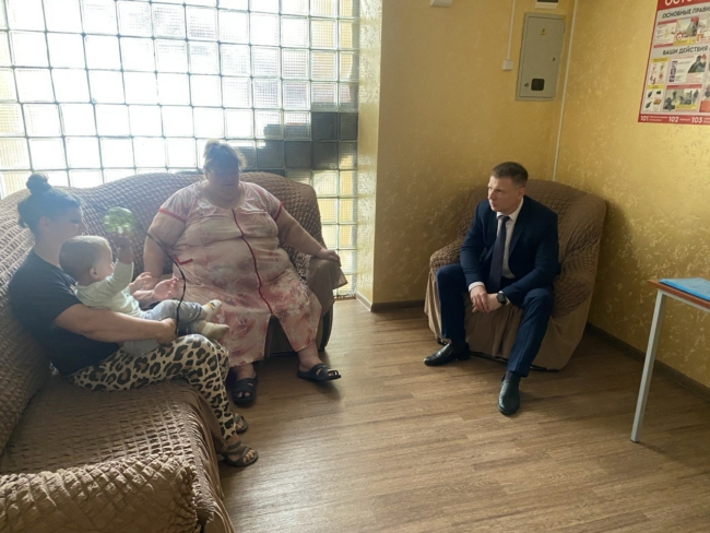 ÐÐ¼Ð±ÑÐ´ÑÐ¼ÐµÐ½ Ð¢ÑÐ»ÑÑÐºÐ¾Ð¹ Ð¾Ð±Ð»Ð°ÑÑÐ¸ Ð¿ÑÐ¾Ð²ÐµÑÐ¸Ð» ÑÑÐ»Ð¾Ð²Ð¸Ñ Ð¿ÑÐ¾Ð¶Ð¸Ð²Ð°Ð½Ð¸Ñ ÑÐ²Ð°ÐºÑÐ¸ÑÐ¾Ð²Ð°Ð½Ð½ÑÑ Ð² ÐÐ»Ð°Ð²ÑÐºÐµ