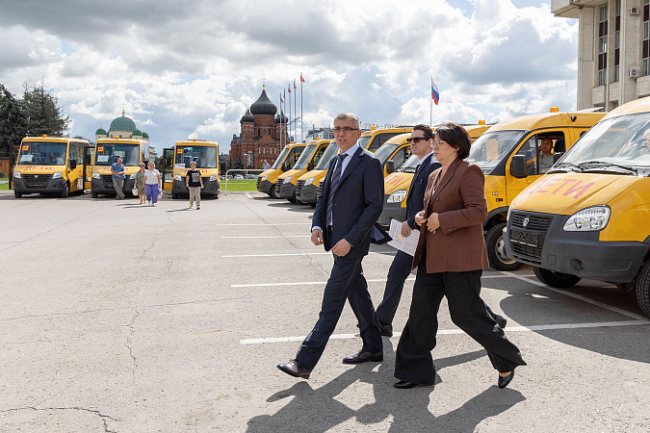 61 Ð½Ð¾Ð²ÑÐ¹ Ð°Ð²ÑÐ¾Ð±ÑÑ Ð¿ÐµÑÐµÐ´Ð°Ð»Ð¸ Ð² ÑÐºÐ¾Ð»Ñ Ð¢ÑÐ»ÑÑÐºÐ¾Ð¹ Ð¾Ð±Ð»Ð°ÑÑÐ¸