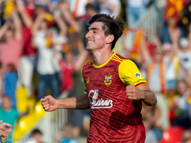 ÐÐ°ÐºÐ°ÐµÐ² ÑÑÐ¸ÑÐ°ÐµÑ ÑÐ°Ð¼ÑÐ¼ ÐºÐ°Ð¹ÑÐ¾Ð²ÑÐ¼ ÑÐ²Ð¾Ð¹ Ð¿ÐµÑÐ¸Ð¾Ð´ Ð² ÑÑÐ»ÑÑÐºÐ¾Ð¼ Â«ÐÑÑÐµÐ½Ð°Ð»ÐµÂ»