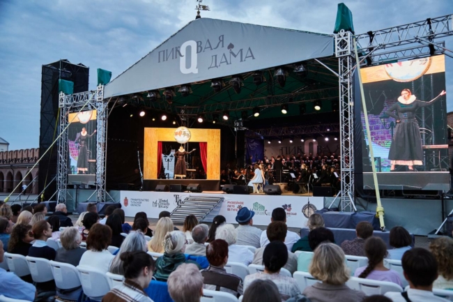 Ð Ð¢ÑÐ»ÑÑÐºÐ¾Ð¼ ÐºÑÐµÐ¼Ð»Ðµ Ð½Ð° Ð¾ÑÐºÑÑÑÐ¾Ð¼ Ð²Ð¾Ð·Ð´ÑÑÐµ Ð¿ÑÐµÐ´ÑÑÐ°Ð²Ð¸Ð»Ð¸ Ð¾Ð¿ÐµÑÑ ÐÐµÑÑÐ° Ð§Ð°Ð¹ÐºÐ¾Ð²ÑÐºÐ¾Ð³Ð¾ Â«ÐÐ¸ÐºÐ¾Ð²Ð°Ñ Ð´Ð°Ð¼Ð°Â»