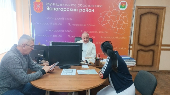 ÐÐ»Ð°Ð´Ð¸Ð¼Ð¸Ñ ÐÑÑÐ¸Ð½ Ð¿ÑÐ¾Ð²ÐµÐ» Ð»Ð¸ÑÐ½ÑÐ¹ Ð¿ÑÐ¸ÐµÐ¼ Ð¶Ð¸ÑÐµÐ»ÐµÐ¹ Ð¯ÑÐ½Ð¾Ð³Ð¾ÑÑÐºÐ¾Ð³Ð¾ ÑÐ°Ð¹Ð¾Ð½Ð°