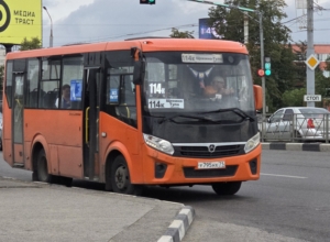 В Туле на конечной остановке горел автобус № 7