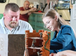 Тульский ветеран СВО создал настольную игру и провел ее для детей