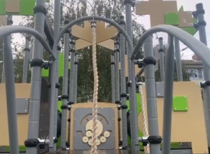 Илья Беспалов рассказал об открытии детской площадки в Молодежном