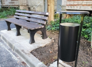 Новые скамейки, парковки и тротуары: в Алексине обновляют дворы