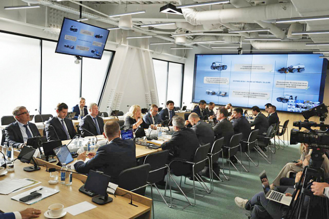 ÐÐ¼Ð¸ÑÑÐ¸Ð¹ ÐÐ¸Ð»ÑÐµÐ² ÑÐ°ÑÑÐºÐ°Ð·Ð°Ð» Ð¾ ÑÐ°Ð·Ð²Ð¸ÑÐ¸Ð¸ ÑÑÐµÑÑ Ð±ÐµÑÐ¿Ð¸Ð»Ð¾ÑÐ½Ð¸ÐºÐ¾Ð² Ð² Ð¢ÑÐ»ÑÑÐºÐ¾Ð¹ Ð¾Ð±Ð»Ð°ÑÑÐ¸ Ð½Ð° Ð·Ð°ÑÐµÐ´Ð°Ð½Ð¸Ð¸ ÐºÐ¾Ð¼Ð¸ÑÑÐ¸Ð¸ ÐÐ¾ÑÑÐ¾Ð²ÐµÑÐ°