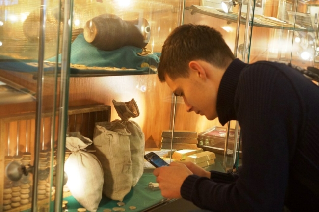 ÐÐ°Ð½Ðº Ð Ð¾ÑÑÐ¸Ð¸ Ð¾ÑÐºÑÑÐ²Ð°ÐµÑ Ð´Ð²ÐµÑÐ¸ Ð´Ð»Ñ ÑÑÐ»ÑÐºÐ¾Ð²: Ð¾Ñ Ð¼ÑÐ·ÐµÐ¹Ð½ÑÑ ÑÐ°Ð¹Ð½ Ð´Ð¾ ÑÐµÐºÑÐµÑÐ¾Ð² Ð½Ð°ÑÑÐ¾ÑÑÐ¸Ñ Ð±Ð°Ð½ÐºÐ½Ð¾Ñ