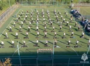 В Туле прошел флешмоб по первой помощи: более 150 студентов одновременно отработали спасательный прием