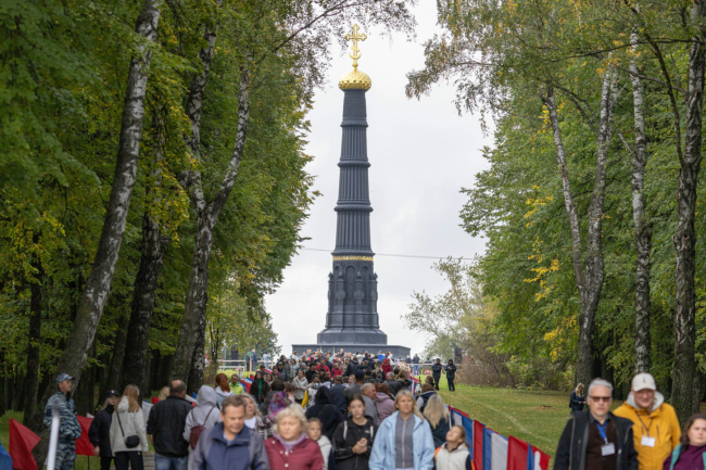 Ð¡ÑÐ°Ð¶ÐµÐ½Ð¸Ðµ ÐºÐ¾Ð¿ÑÐµÐ¼ Ð¸ Ð±ÑÑ Ð¾ÑÐ´ÑÐ½ÑÐµÐ²: Ð½Ð° ÐÑÐ»Ð¸ÐºÐ¾Ð²Ð¾Ð¼ Ð¿Ð¾Ð»Ðµ Ð¾ÑÐ¼ÐµÑÐ¸Ð»Ð¸ 645-Ñ Ð³Ð¾Ð´Ð¾Ð²ÑÐ¸Ð½Ñ Ð±Ð¸ÑÐ²Ñ