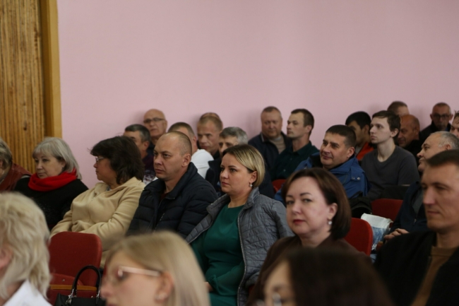 Ð ÐÐ»Ð°Ð²ÑÐºÐµ ÑÐµÑÑÐ²Ð¾Ð²Ð°Ð»Ð¸ Ð»ÑÑÑÐ¸Ñ ÑÐ°Ð±Ð¾ÑÐ½Ð¸ÐºÐ¾Ð² Ð¼Ð°ÑÐ¸Ð½Ð¾ÑÑÑÐ¾Ð¸ÑÐµÐ»ÑÐ½Ð¾Ð³Ð¾ Ð·Ð°Ð²Ð¾Ð´Ð° Â«ÐÐ»Ð°Ð²Ð°Â»