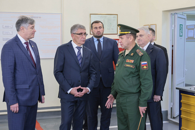 ÐÐ¼Ð¸ÑÑÐ¸Ð¹ ÐÐ¸Ð»ÑÐµÐ² Ð¾ÑÐ¼Ð¾ÑÑÐµÐ» Ð¿Ð¾Ð´Ð³Ð¾ÑÐ¾Ð²ÐºÑ Ð±ÑÐ´ÑÑÐ¸Ñ Ð¾ÑÐ¸ÑÐµÑÐ¾Ð² Ð² Ð¢ÑÐ»ÐÐ£