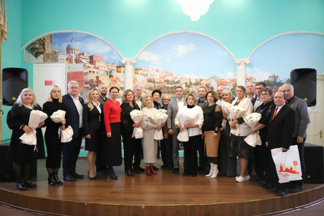 ÐÐ»ÐµÐºÑÐµÐ¹ Ð­ÑÐº Ð¸ Ð´ÐµÐ¿ÑÑÐ°ÑÑ Ð²ÑÑÑÐµÑÐ¸Ð»Ð¸ÑÑ Ñ Ð´Ð¸ÑÐµÐºÑÐ¾ÑÐ°Ð¼Ð¸ ÑÑÐ»ÑÑÐºÐ¸Ñ ÑÐºÐ¾Ð»