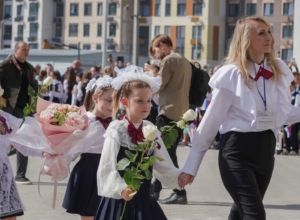 Сколько учителей работает в школах Тульской области?