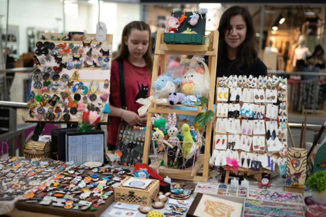 Ð Ð½Ð¾ÑÐ±ÑÐµ Ð¸ Ð´ÐµÐºÐ°Ð±ÑÐµ ÑÑÐ»ÑÐºÐ¾Ð² Ð¿ÑÐ¸Ð³Ð»Ð°ÑÐ°ÑÑ Ð½Ð° ÑÑÐ¼Ð°ÑÐºÑ Ð½ÐµÐ¿ÑÐ¾Ð´Ð¾Ð²Ð¾Ð»ÑÑÑÐ²ÐµÐ½Ð½ÑÑ ÑÐ¾Ð²Ð°ÑÐ¾Ð²