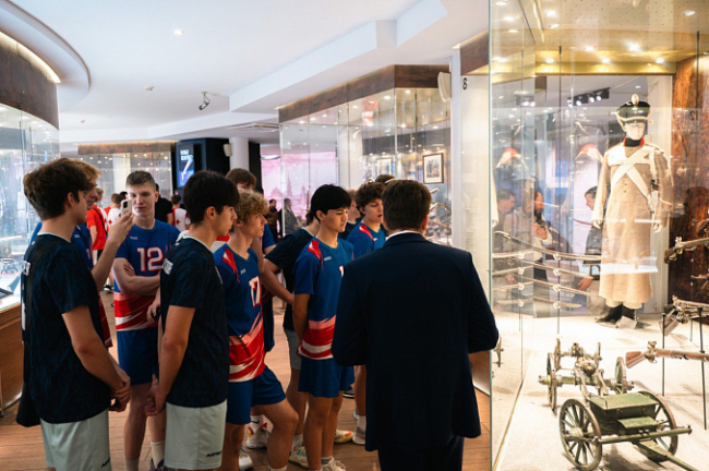 Ð¢ÑÐ»Ð° Ð²ÑÑÑÐµÑÐ¸Ð»Ð° ÑÐ¿Ð¾ÑÑÑÐ¼ÐµÐ½Ð¾Ð² Ð¸Ð· ÐÐ¾Ð²Ð¾ÑÐ¾ÑÑÐ¸Ð¸: Ð½Ð°Ð³ÑÐ°Ð´Ñ, ÑÐºÑÐºÑÑÑÐ¸Ñ Ð¸ ÑÐµÐ¿Ð»ÑÐ¹ Ð¿ÑÐ¸ÑÐ¼