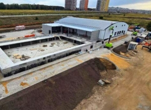 В тульском поселке Петровский строят бассейн рядом со школой