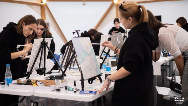 Ð¡ÑÐ¾ ÑÐ°Ð»Ð°Ð½ÑÐ¾Ð², Ð¾Ð´Ð½Ð° ÑÑÐµÐ½Ð° â ÐºÐ°Ðº Ð¿ÑÐ¾ÑÐ»Ð° Ð°ÑÑ-ÑÐºÐ¾Ð»Ð° Ð² Ð¢ÑÐ»ÑÑÐºÐ¾Ð¹ Ð¾Ð±Ð»Ð°ÑÑÐ¸