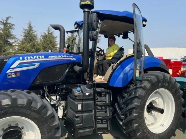 ÐÐ°Ð²ÐµÐ» Ð¤ÐµÐ´Ð¾ÑÐ¾Ð² Ð¿Ð¾Ð·Ð´ÑÐ°Ð²Ð¸Ð» Ð°Ð³ÑÐ°ÑÐ¸ÐµÐ² ÐÐ»ÐµÐºÑÐ¸Ð½Ð° Ñ Ð¿ÑÐ¾ÑÐµÑÑÐ¸Ð¾Ð½Ð°Ð»ÑÐ½ÑÐ¼ Ð¿ÑÐ°Ð·Ð´Ð½Ð¸ÐºÐ¾Ð¼