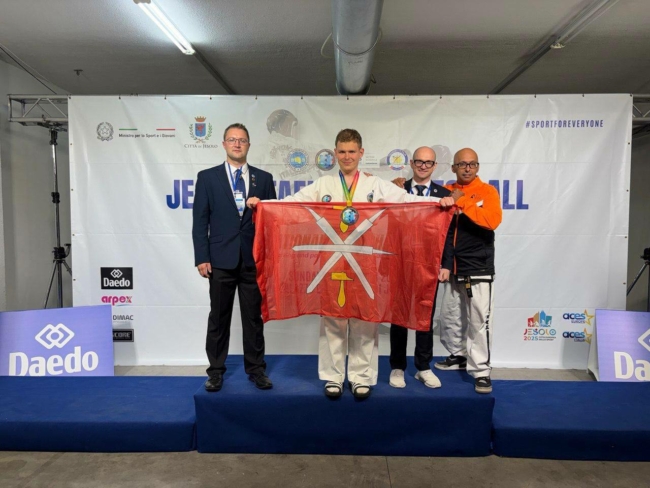 ÐÑÐ¾Ð½Ð·Ð° Ð¸ Ð·Ð¾Ð»Ð¾ÑÐ¾: ÑÐ¿Ð¾ÑÑÑÐ¼ÐµÐ½Ñ Ð¸Ð· Ð¢ÑÐ»Ñ Ð¾ÑÐ»Ð¸ÑÐ¸Ð»Ð¸ÑÑ Ð½Ð° Ð¼Ð¸ÑÐ¾Ð²Ð¾Ð¼ ÑÑÑÐ½Ð¸ÑÐµ Ð² ÐÑÐ°Ð»Ð¸Ð¸