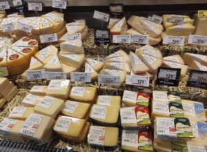 В Узловой мужчина украл 11 упаковок сыра и 24 брикета сливочного масла