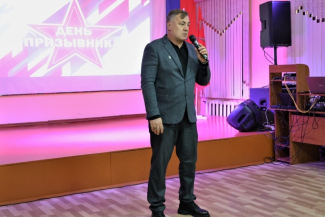 Ð ÐÐ»ÐµÐºÑÐ¸Ð½Ðµ Ð¿ÑÐ¾ÑÐµÐ» ÐÐµÐ½Ñ Ð¿ÑÐ¸Ð·ÑÐ²Ð½Ð¸ÐºÐ°: Ð½Ð¾Ð²Ð¾Ð±ÑÐ°Ð½ÑÐ°Ð¼ Ð²ÑÑÑÐ¸Ð»Ð¸ Ð¿Ð¾Ð²ÐµÑÑÐºÐ¸ Ð² ÑÐ¾ÑÐ¶ÐµÑÑÐ²ÐµÐ½Ð½Ð¾Ð¹ Ð¾Ð±ÑÑÐ°Ð½Ð¾Ð²ÐºÐµ