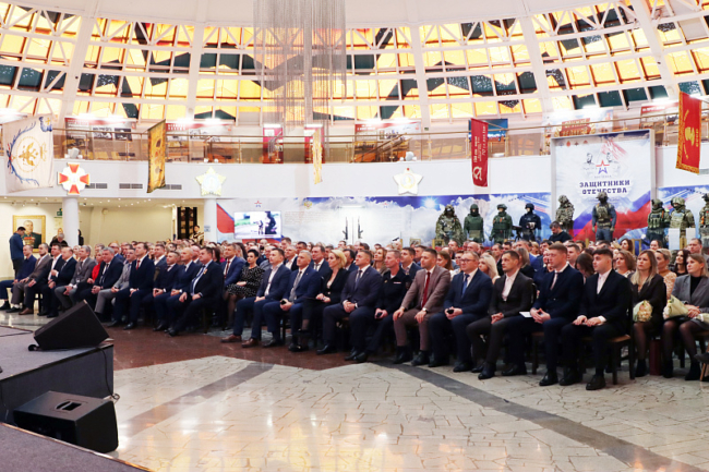 Ð Ð¢ÑÐ»Ðµ Ð¿Ð¾Ð·Ð´ÑÐ°Ð²Ð¸Ð»Ð¸ ÑÐ°Ð±Ð¾ÑÐ½Ð¸ÐºÐ¾Ð² Ð´Ð¾ÑÐ¾Ð¶Ð½Ð¾Ð¹ Ð¾ÑÑÐ°ÑÐ»Ð¸